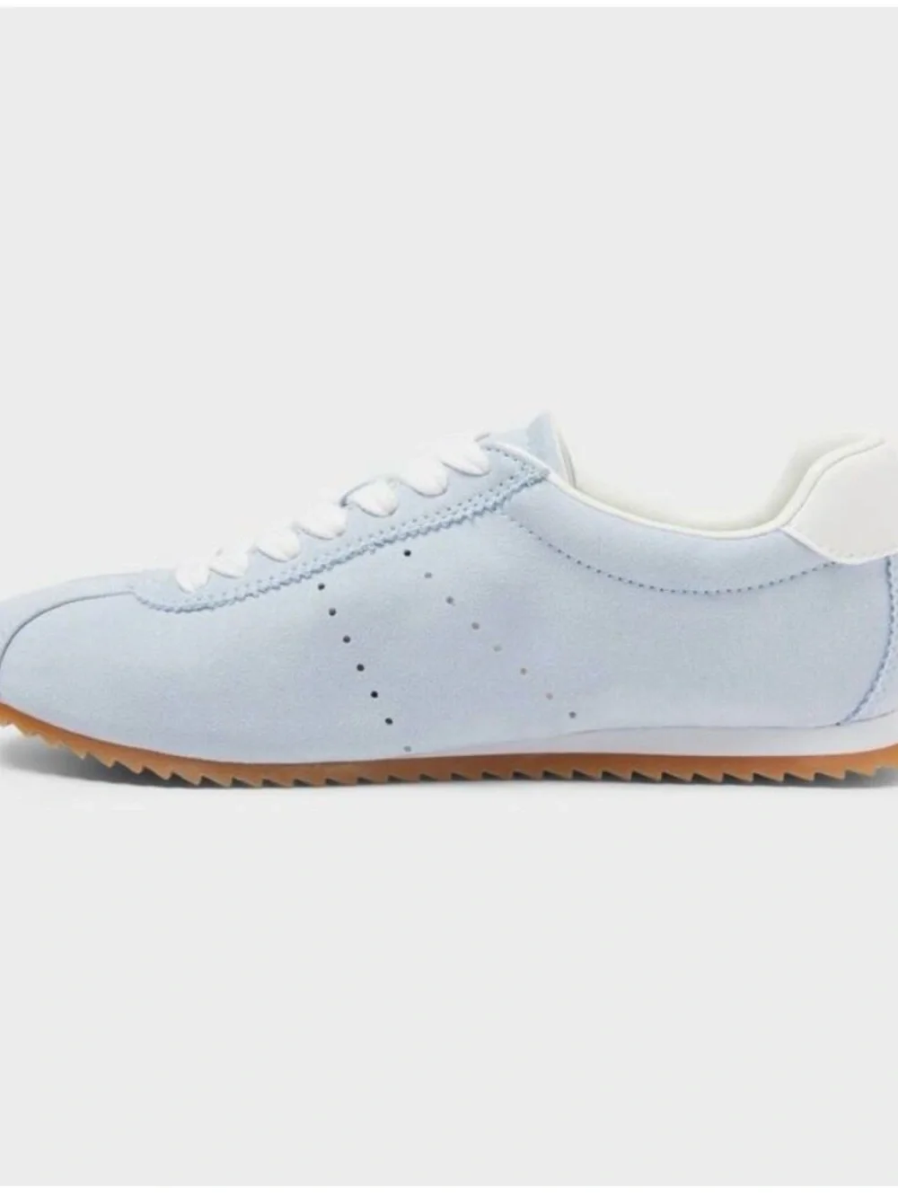 NWOT universal thread jojo sneaker- light blue